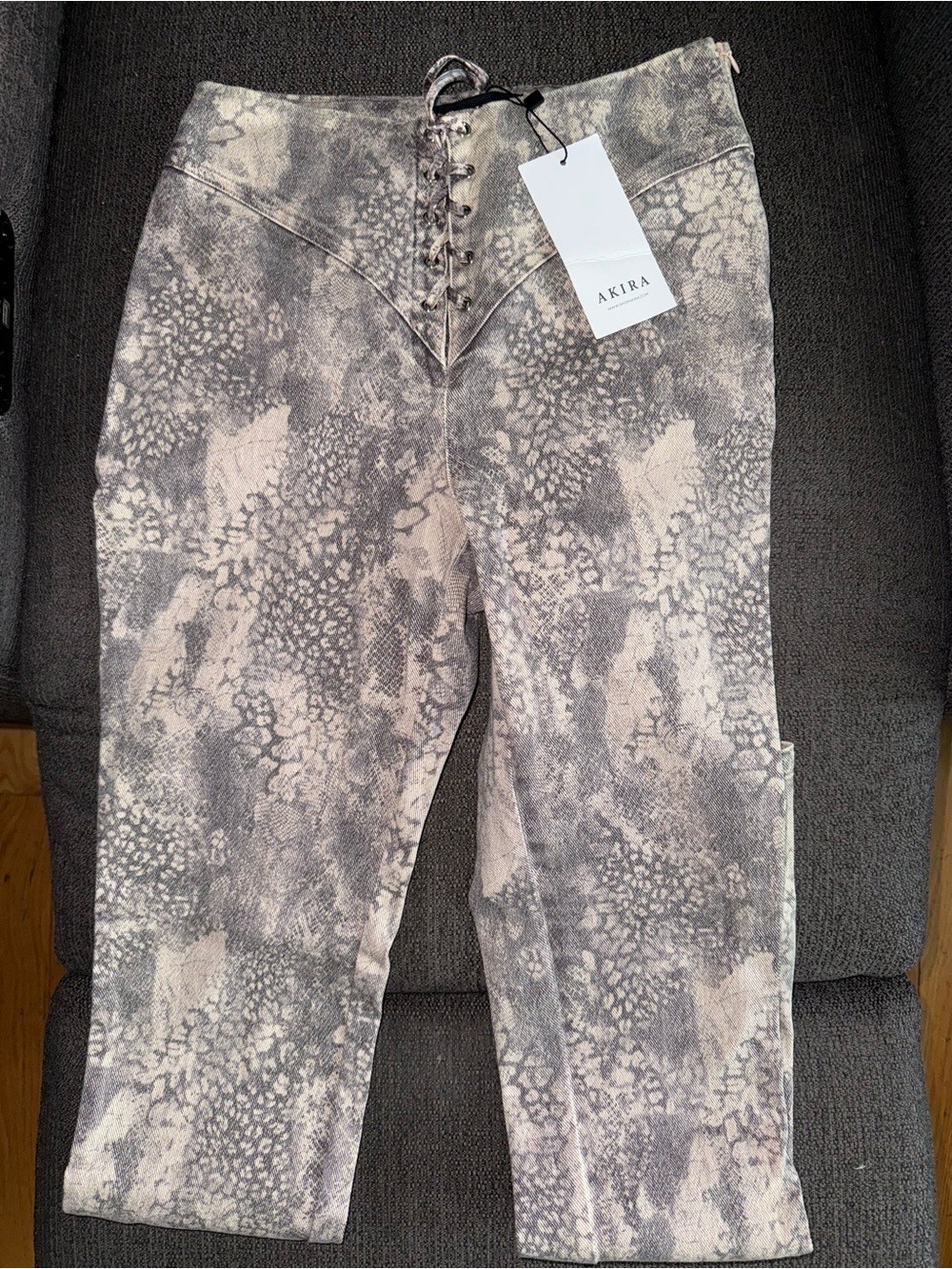 AKIRA Beige and Gray Snake-Print Lace-Up Skinny Jeans